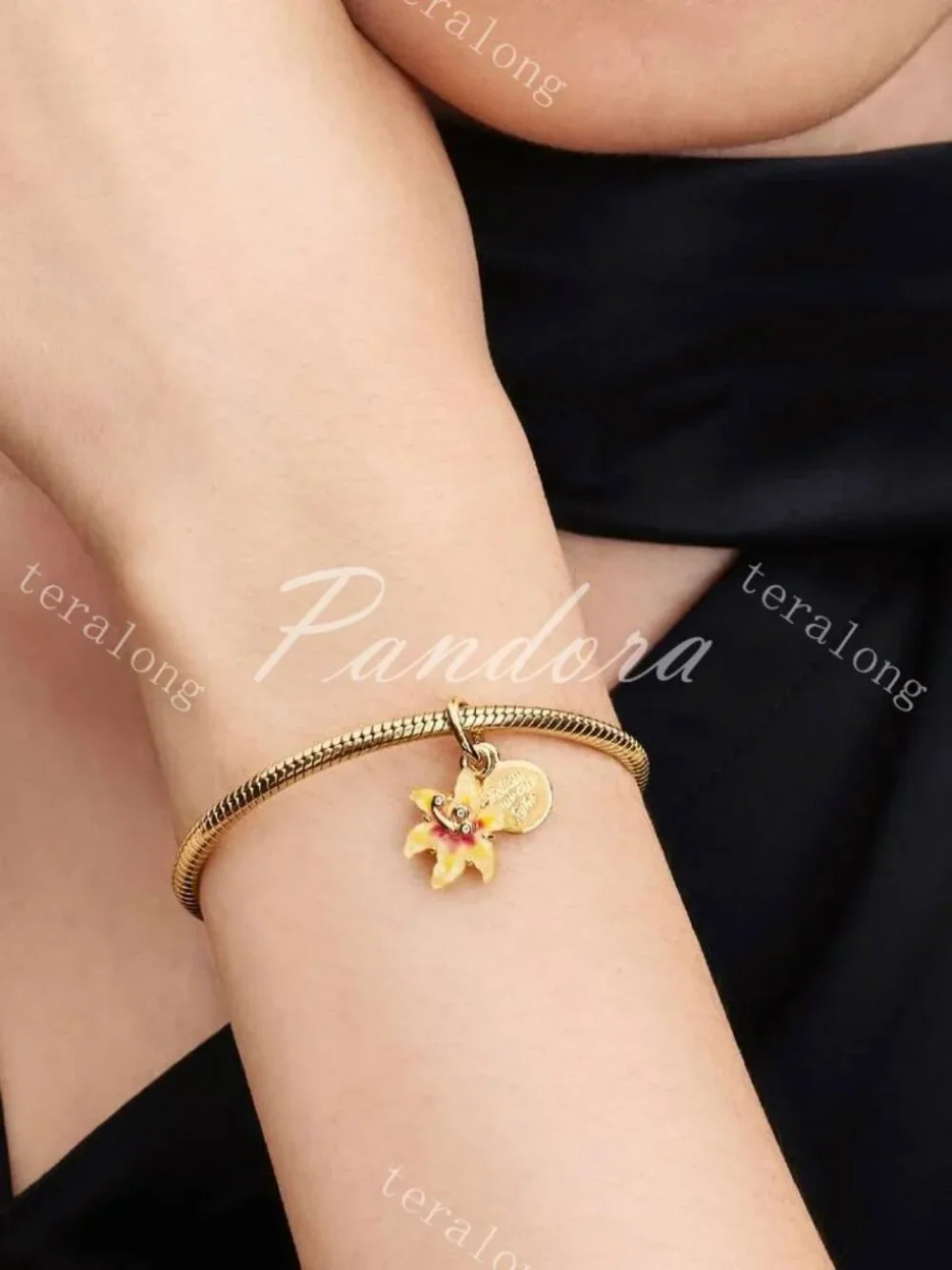 Pandora Disney Tangled Sundrop Flower Glow-in-the-dark Charm
